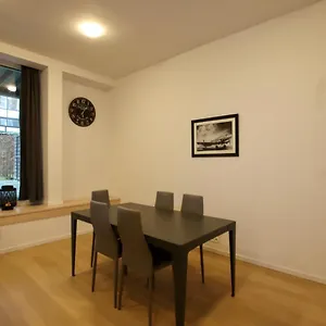  Apartament European Institutions